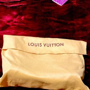 Beautiful LouieVuittonDamierAzure Neverfull MM W/side pockets & zipper closure